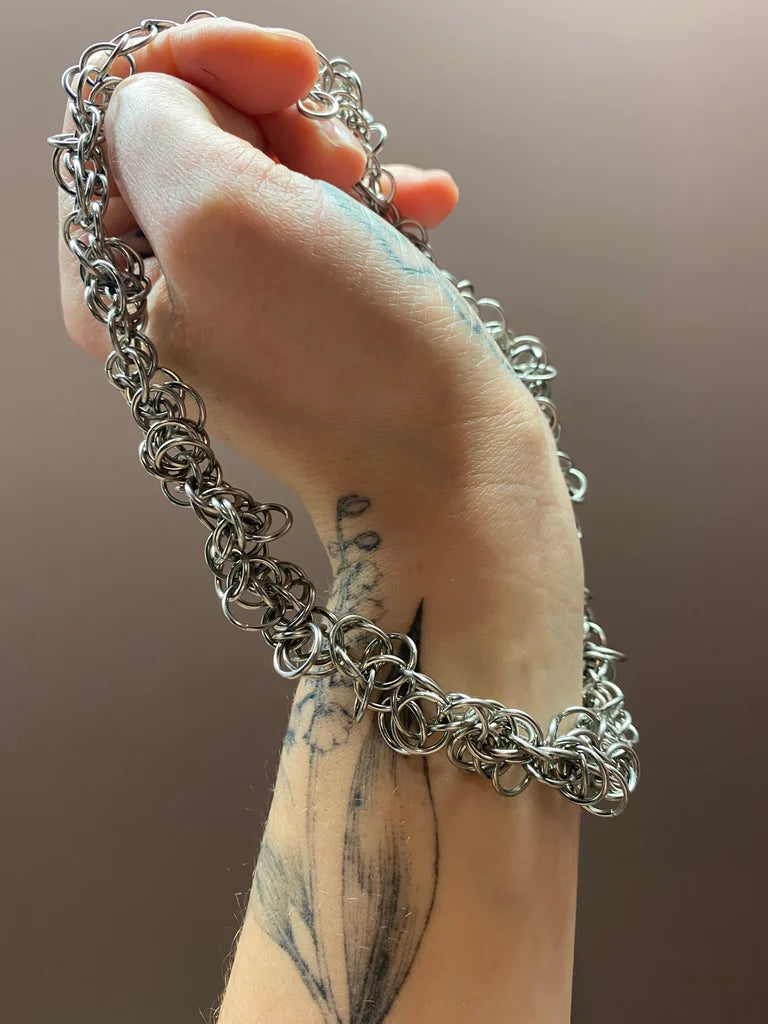 Quantum Entanglement Neck Chain